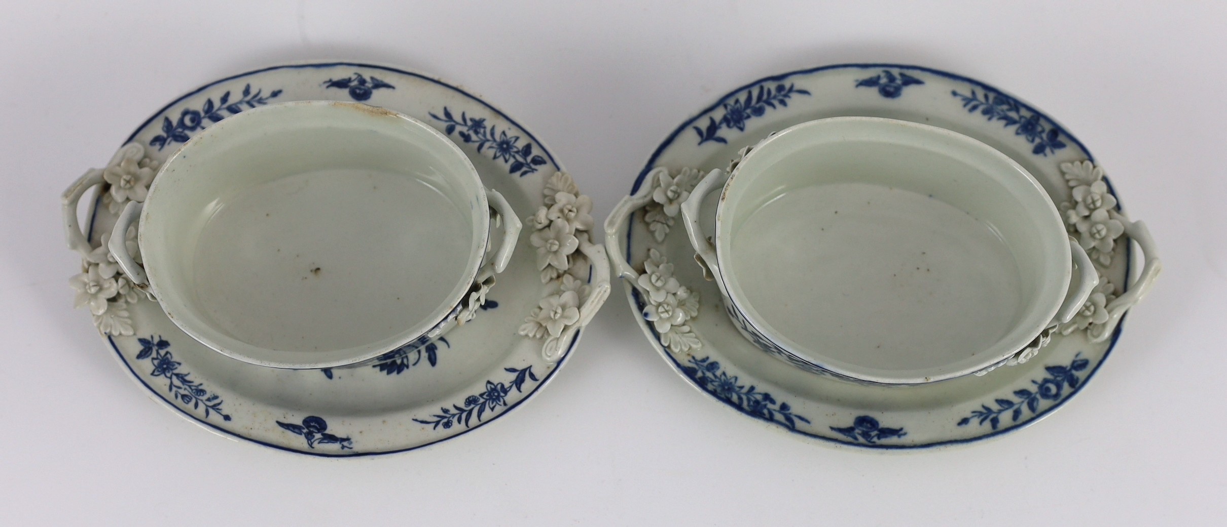 A pair of Caughley blue and white butter tubs, covers and stands, c.1780, stands 19cms wide, tubs and covers 9cms high